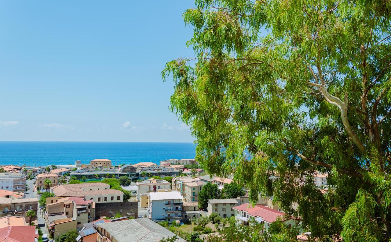 Dimora Cavour Bed and Breakfast Amantea Εξωτερικό φωτογραφία